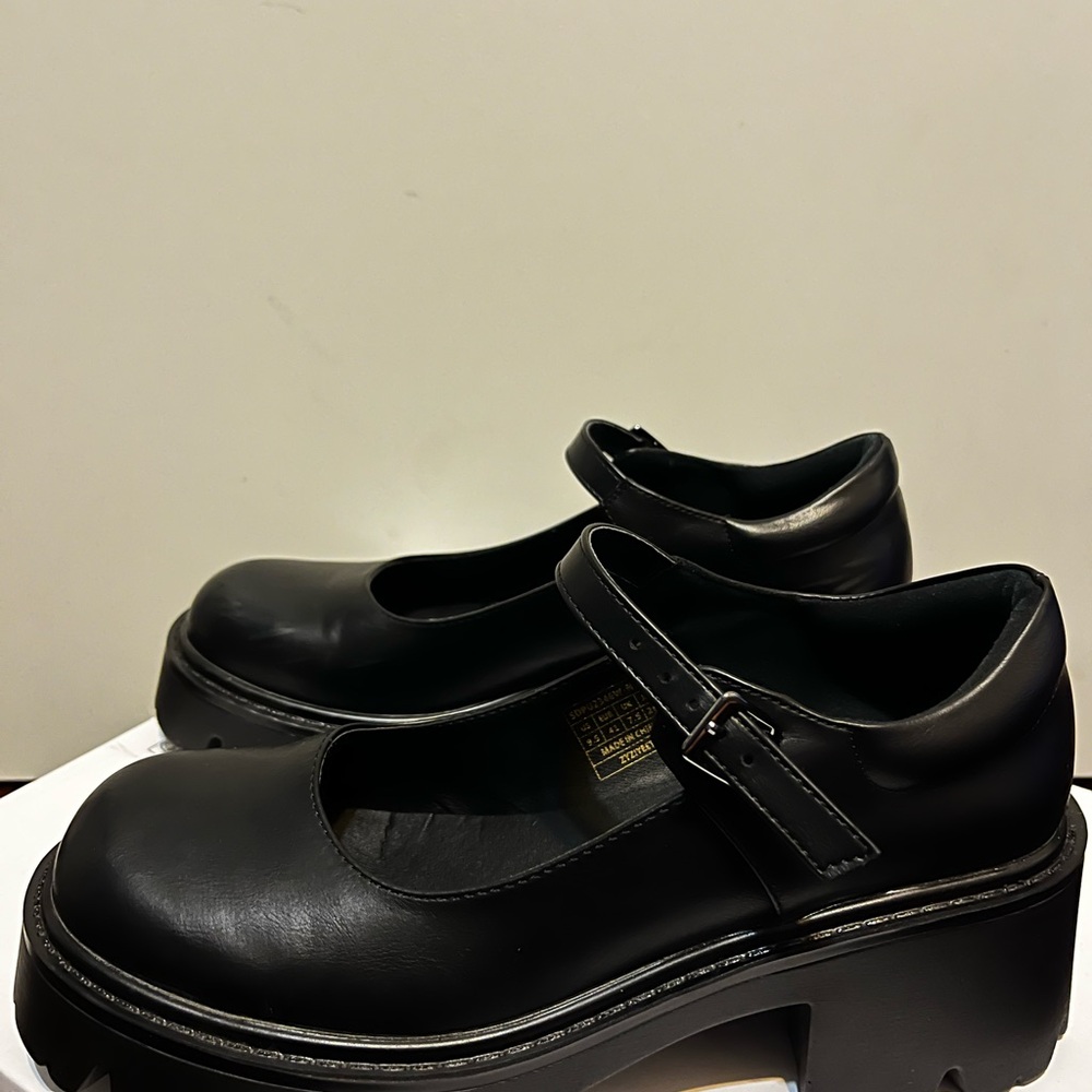 Dream Pairs Black Platform Mary Jane Shoes